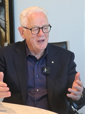 CESC2025 储能大会高峰论坛特邀专家-安德鲁·罗布.jpg